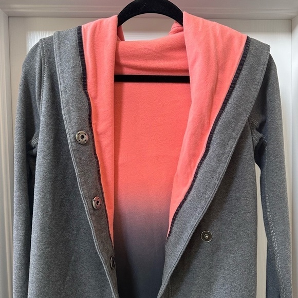 Lululemon Athletica Awareness Wrap Hooded Jacket Gray Ombré Size 2 - Picture 4 of 12
